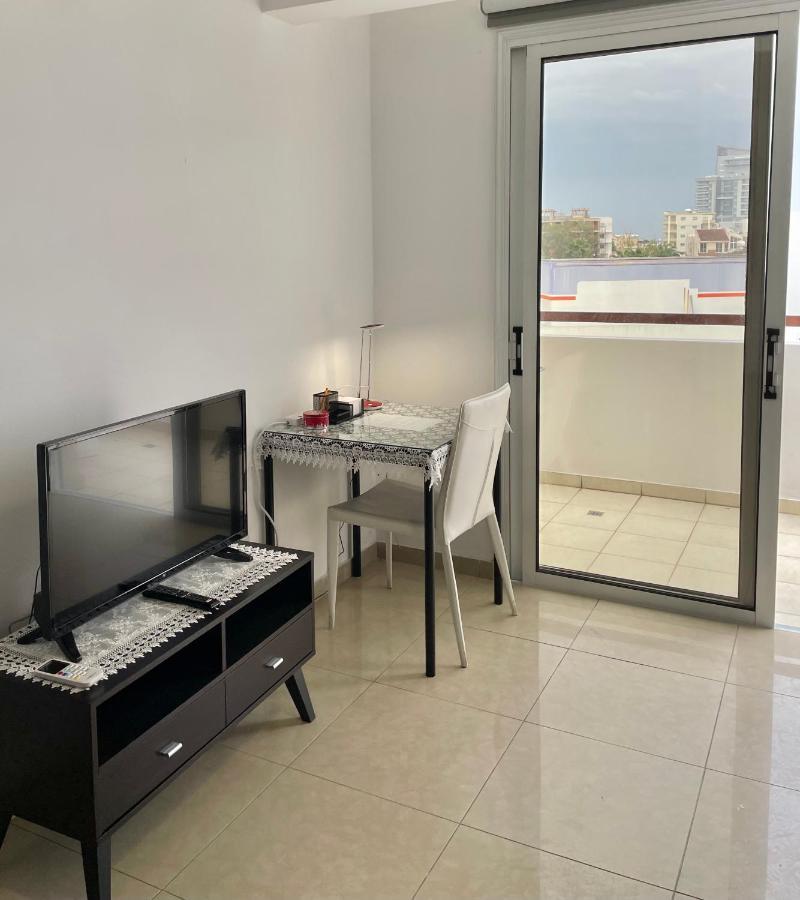 Cyprus Penelope Apartment Larnaca Bagian luar foto