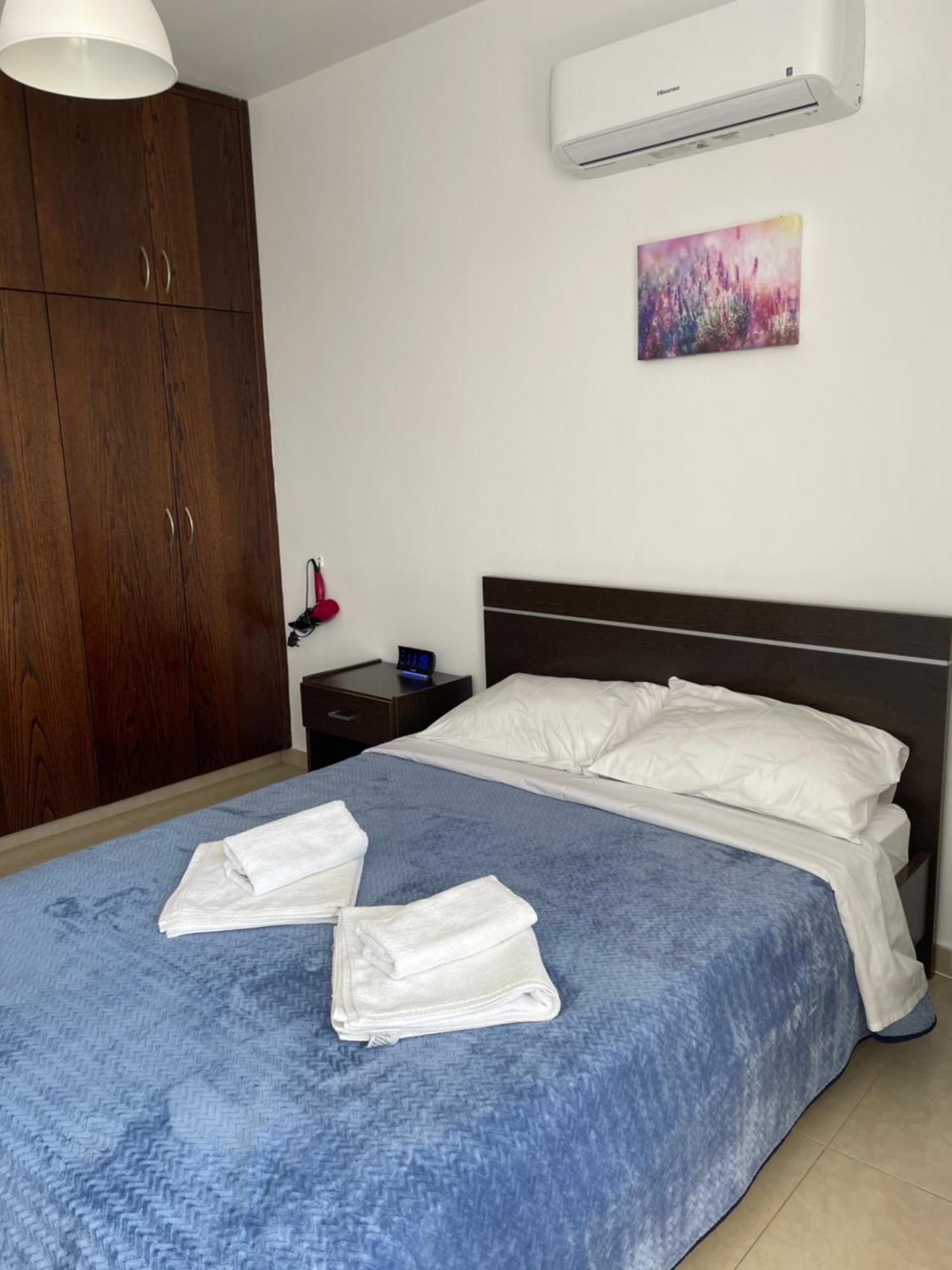 Cyprus Penelope Apartment Larnaca Bagian luar foto